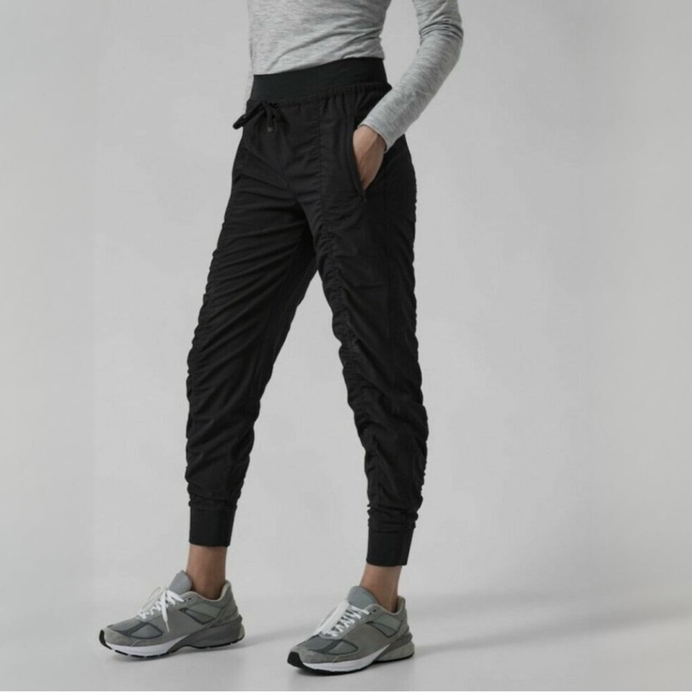 {Athleta} "Attitude Lined Pant II" Black Ruched Tapered Straight Leg Joggers